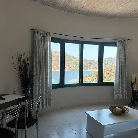 Razos Windmill بيت للعطل *